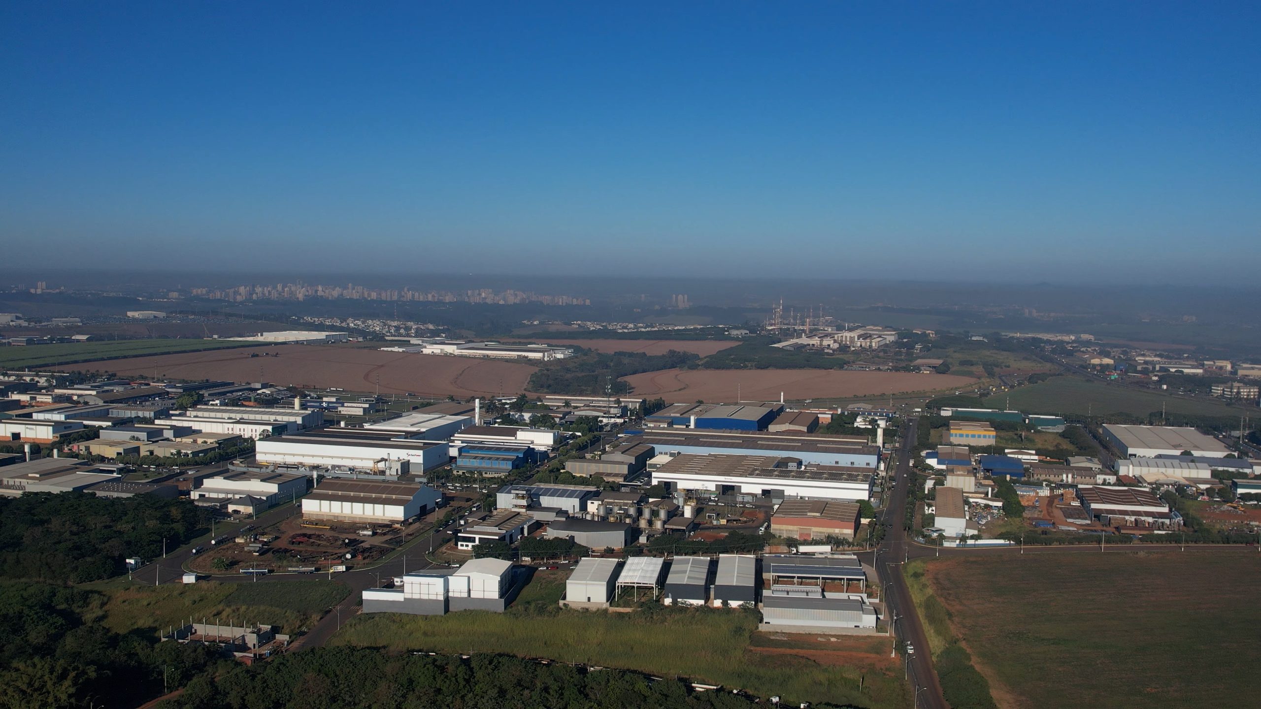 Prefeitura abre processo seletivo para doação de áreas edificadas em 3 distritos industriais