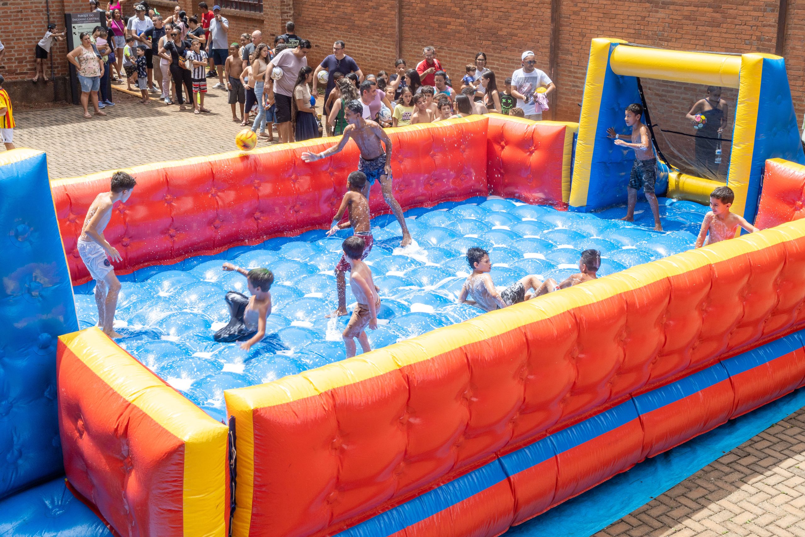 Festa das Crianças acontece no Engenho Central com atrações gratuitas