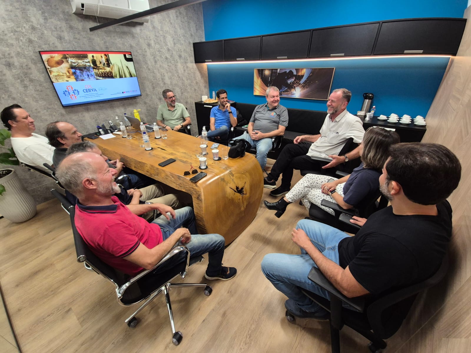 Encontro no Simespi debate caminhos para transformar cerveja caseira em negócio