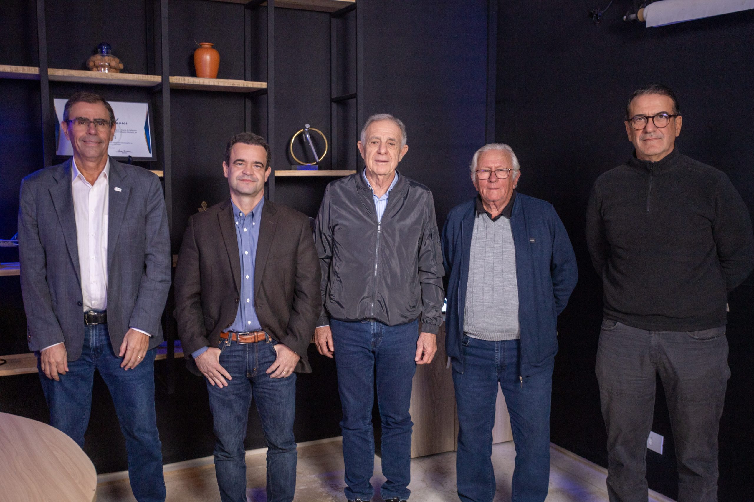 Podcast Opinião Empresarial reúne ex-presidentes e atual presidente do Simespi para celebrar 35 anos da entidade
