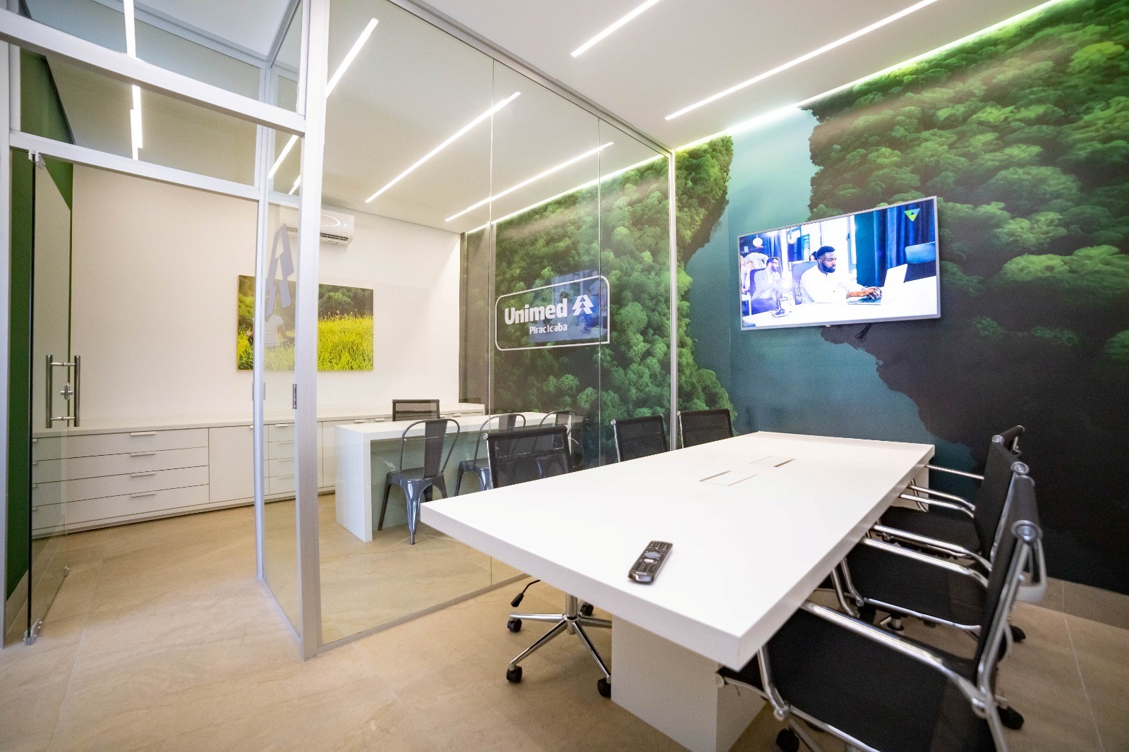 Sala de reunião - Uninorte (6 lugares)